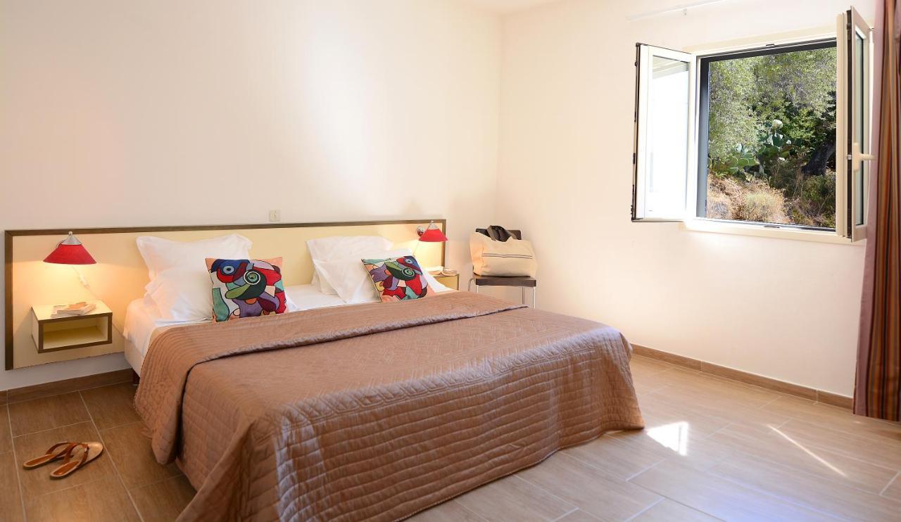 Hotel Les Eucalyptus ปอร์โต โปลโล ภายนอก รูปภาพ